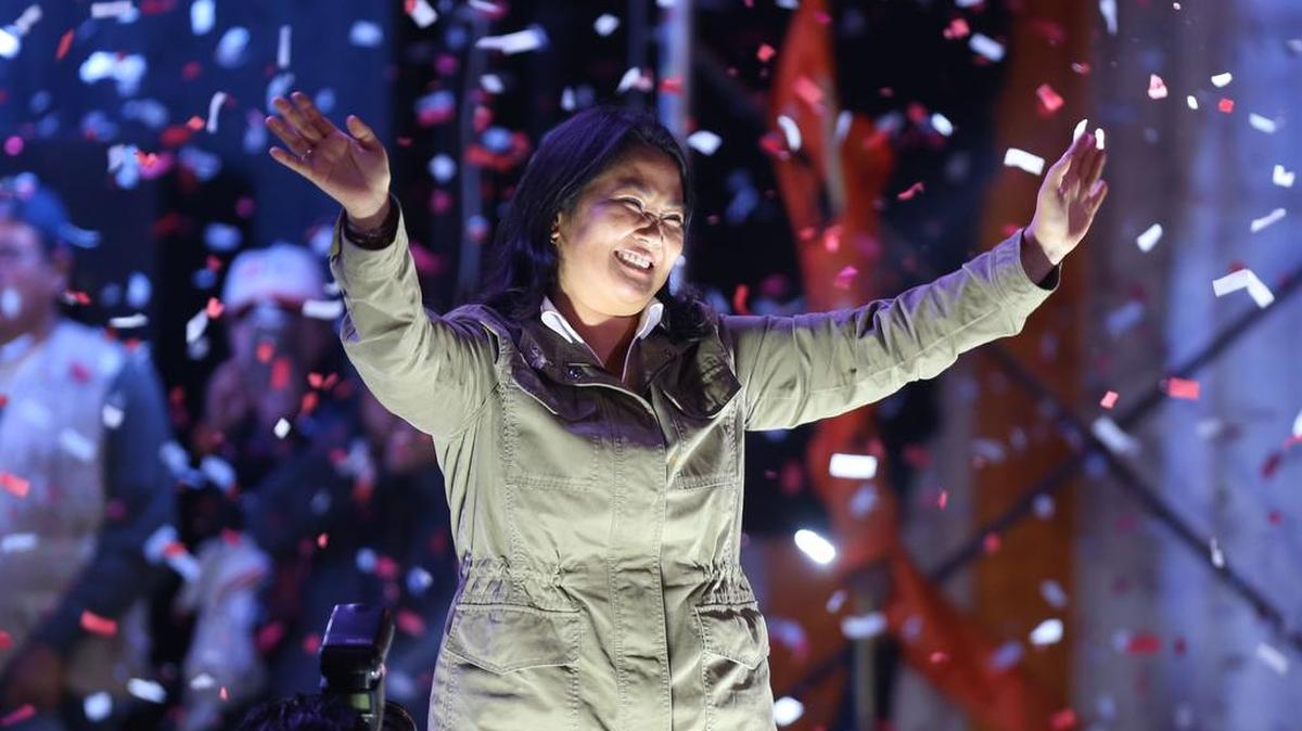 La candidata presidencial Keiko Fujimori es vista el miércoles 25 de mayo del 2016, durante un evento de campaña en el populoso distrito capitalino de San Martin de Porres, en Lima (Perú), en el día que cumple 41 años de vida.