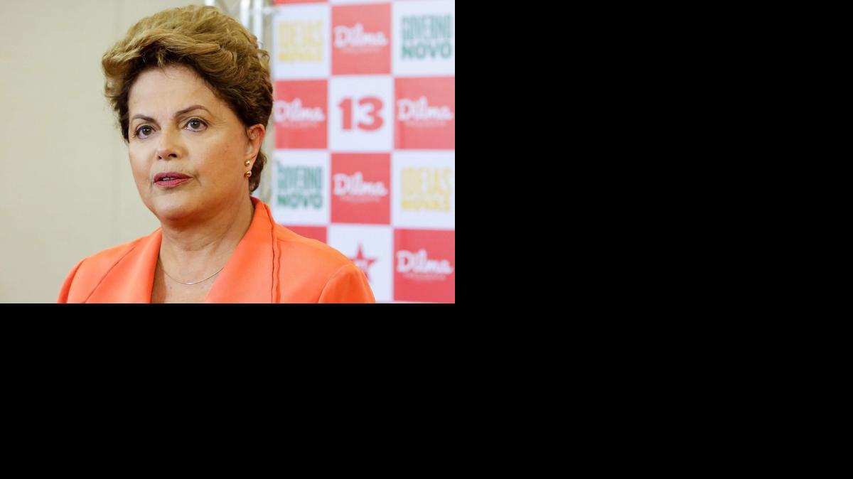 
Fotografía cedida por la campaña electoral de la presidenta de Brasil y candidata a la reelección, Dilma Rousseff, durante una conferencia de prensa el domingo en la ciudad de Sao Paulo. 
