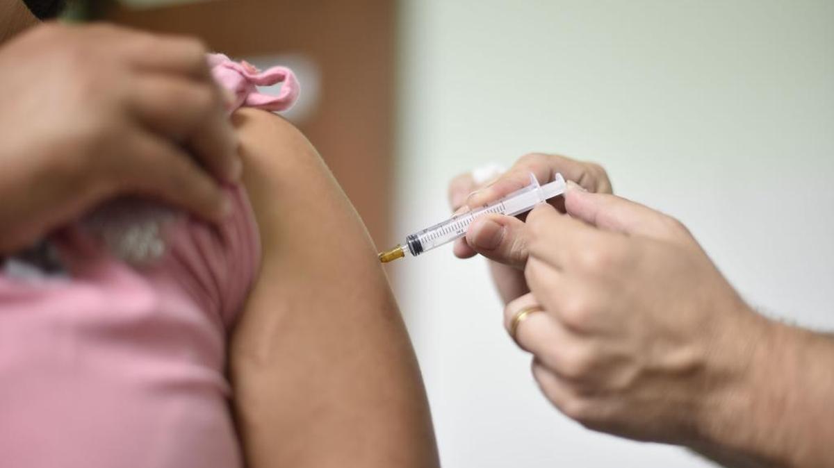 La experta de la multinacional farmacéutica añadió que también hay “muchos mitos” entre la población sobre la vacuna para prevenir la influenza.