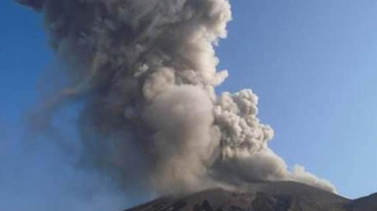 
El volcán Telica de Nicaragua empezó a echar cenizas a partir de las 8 a.m. del miércoles, 23 de septiembre. 
