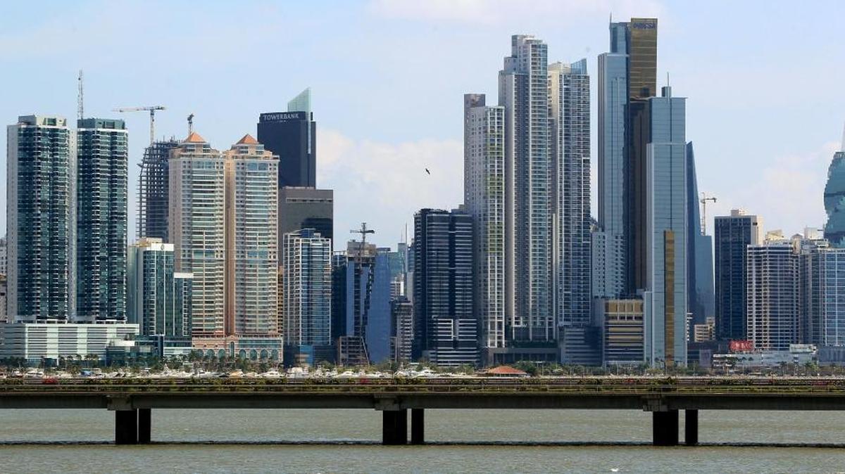 Vista general de una zona de Ciudad de Panamá el martes. El Gobierno de Panamá lamentó que se le identifique con el escándalo provocado por la publicación de millones de documentos, conocido como “Panama Papers”.