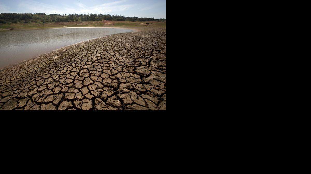 
El nivel de la represa de Cantareira, el principal reservorio de agua de la región metropolitana y que abastece a 6.5 millones de habitantes, alcanzó mínimos históricos. 
