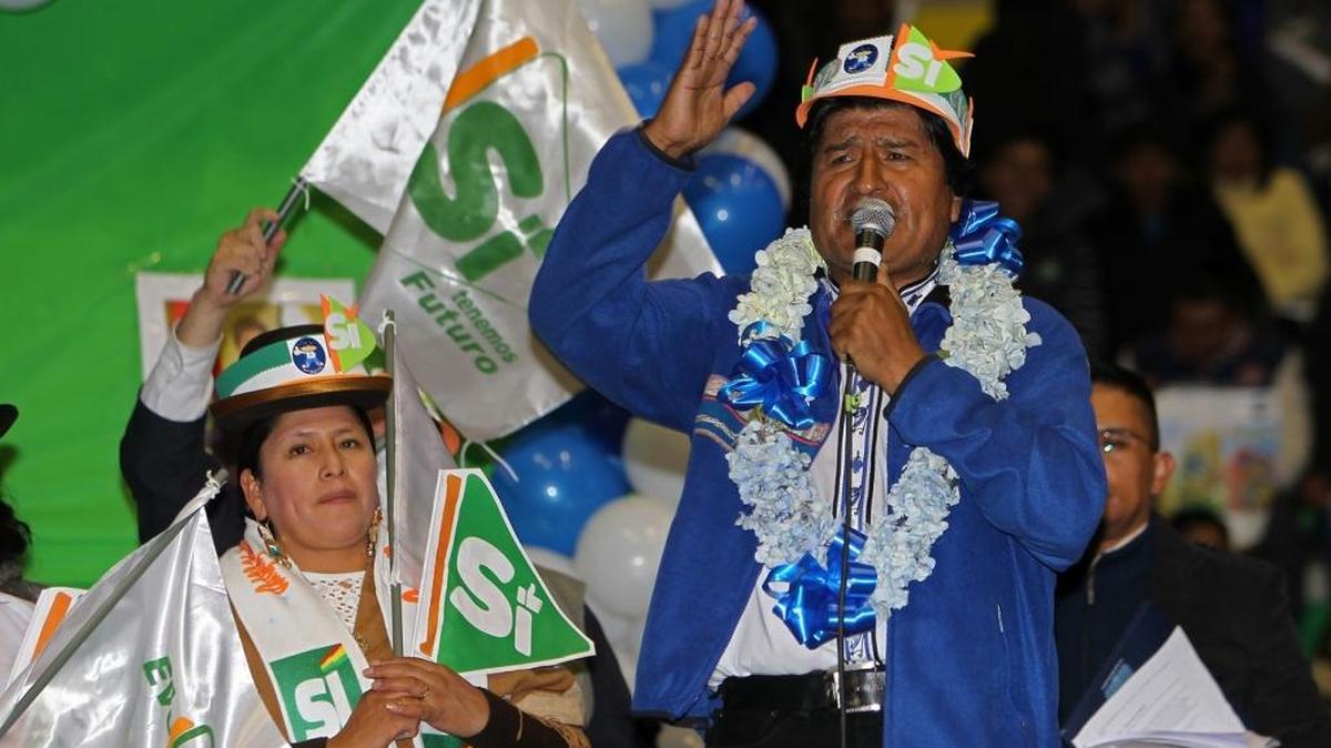 El presidente de Bolivia, Evo Morales, participa en el cierre de campaña de su partido, el MAS, a inicios de febrero. Las acusaciones se registraron en las puertas de un crucial referendo que para aprobar o rechazar una reforma constitucional, que permitirá a Morales postular a una nueva reelección.