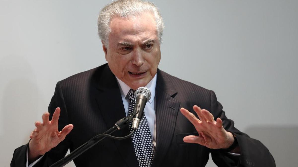 El presidente de Brasil, Michel Temer, participa el lunes 07 de agosto de 2017, durante un acto para transferir a la Alcaldía de Sao Paulo una parte del Aeropuerto de Campo de Marte, en Sao Paulo (Brasil), para la construcción de un parque público.