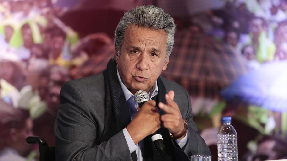 El candidato presidencial oficialista de Ecuador, Lenín Moreno, ofrece una rueda de prensa el miércoles 22 de marzo de 2017, en Quito (Ecuador).