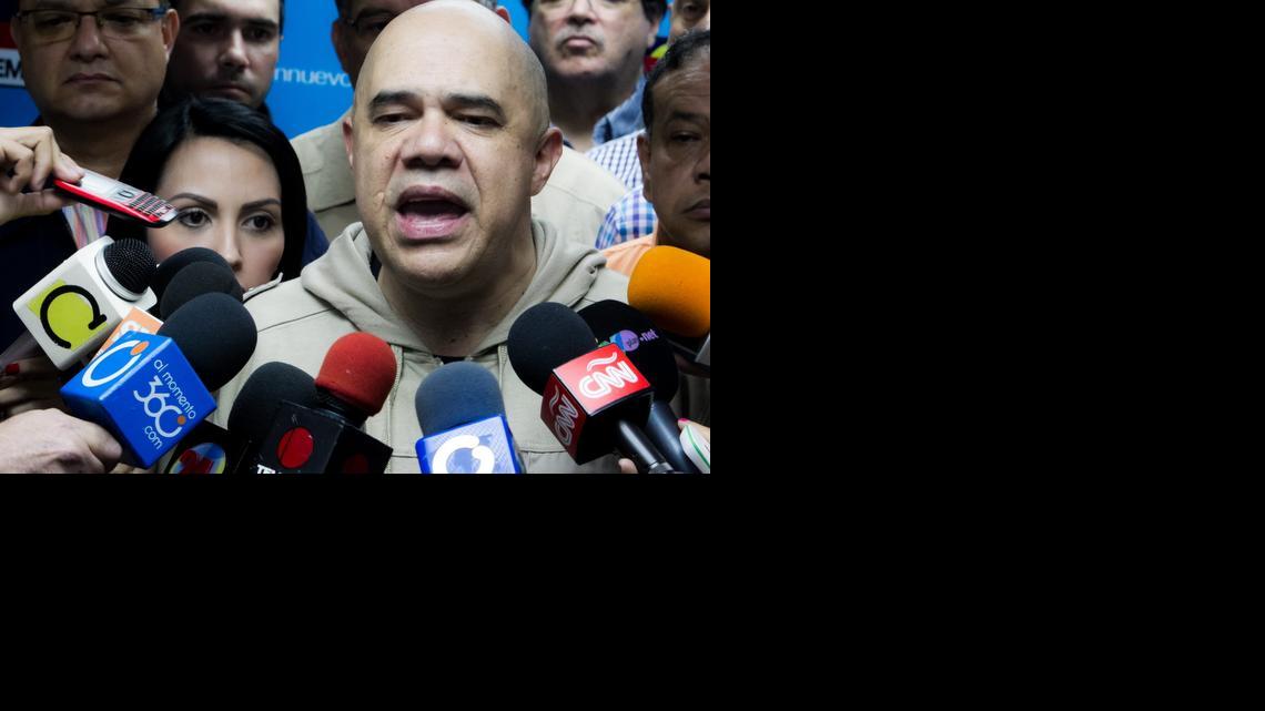 
El secretario de la opositora Mesa de Unidad Democratica (MUD), Jesús Torrealba. 