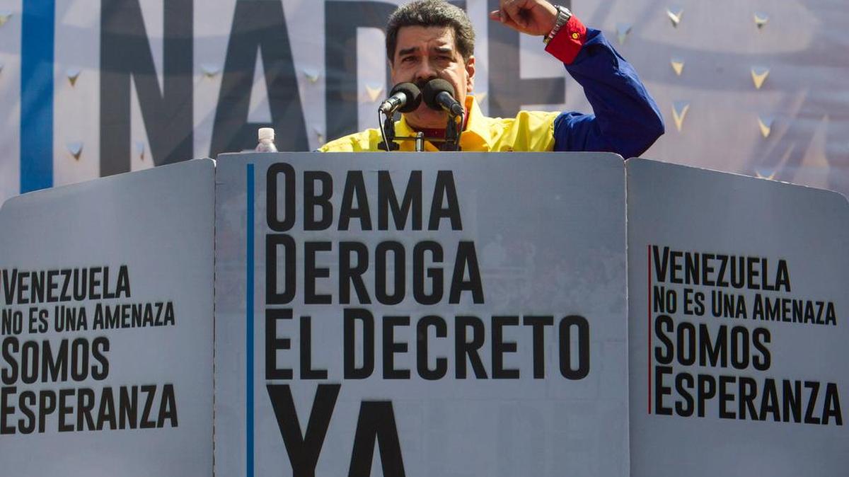 El presidente de Venezuela Nicolás Maduro participa en una manifestación convocada por el gobierno nacional el sábado 12 de marzo de 2016, en la ciudad de Caracas (Venezuela).