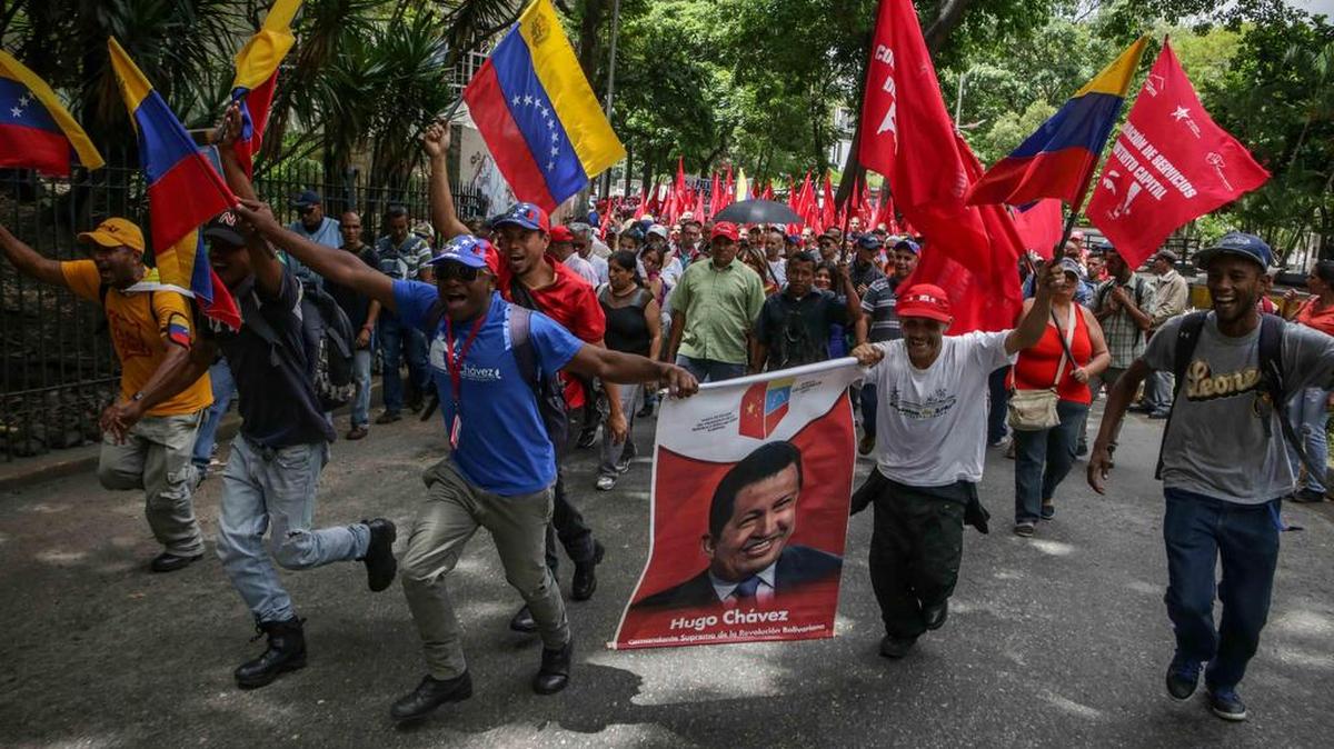 Simpatizantes del chavismo marchan el miércoles 31 de mayo de 2017, en favor de la Asamblea Nacional Constituyente en Caracas (Venezuela).