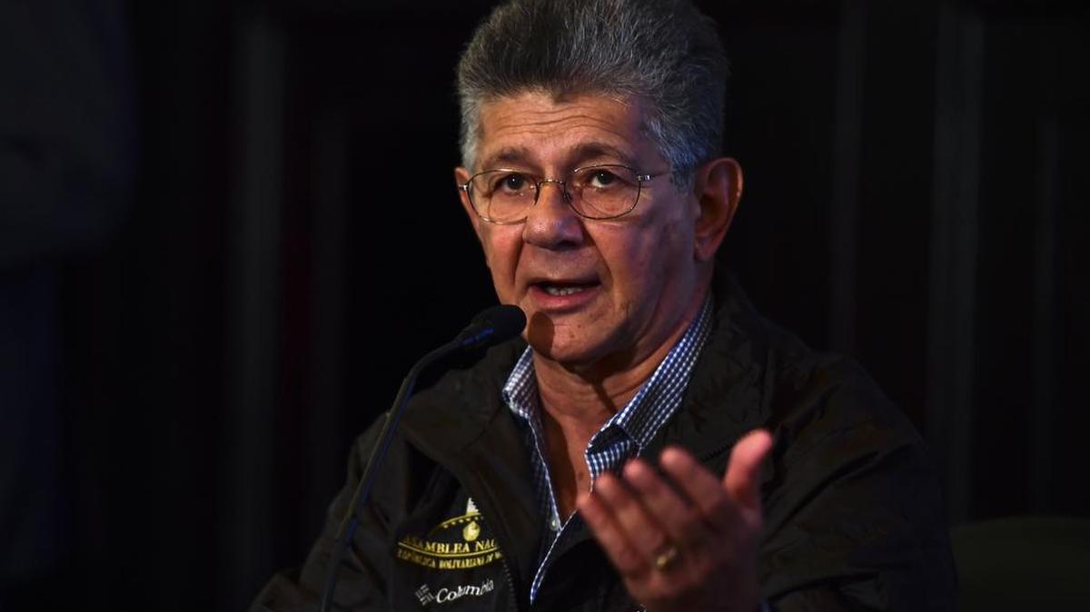El Parlamento venezolano, de mayoría opositora, aprobó este martes citar a una comparecencia al jefe del Servicio Bolivariano de Inteligencia Nacional (SEBIN), Gustavo González, para que explique las razones por las que ese cuerpo policial ha citado a varios opositores en los últimos días.