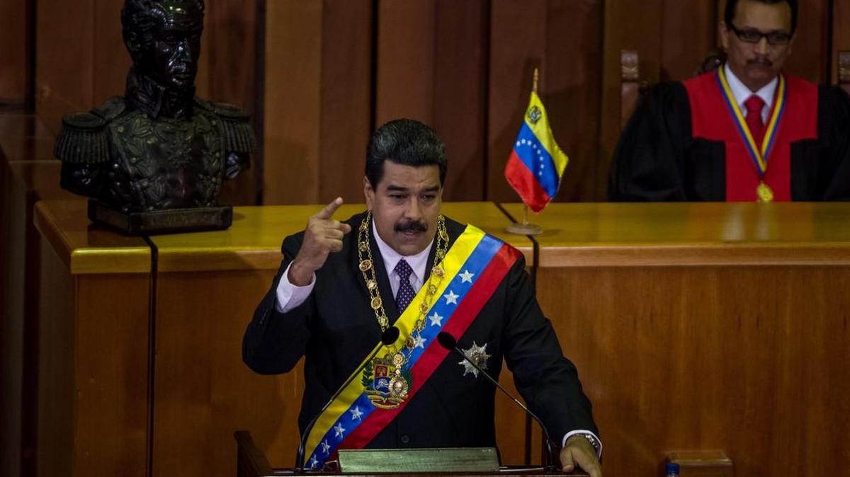 El gobernante venezolano, Nicolás Maduro, presenta su informe de gestión ante el Tribunal Supremo de Justicia, el domingo en Caracas.