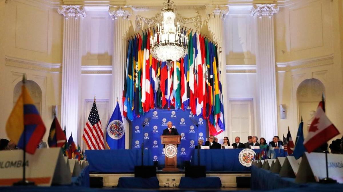 Estados Unidos impuso el lunes sanciones contra 20 empresas en Venezuela y Panamá, y contra tres ciudadanos venezolanos que son sus dueños o las controlan, entre ellos un exfuncionario de inteligencia, por nexos con el tráfico de drogas y lavado de activos.