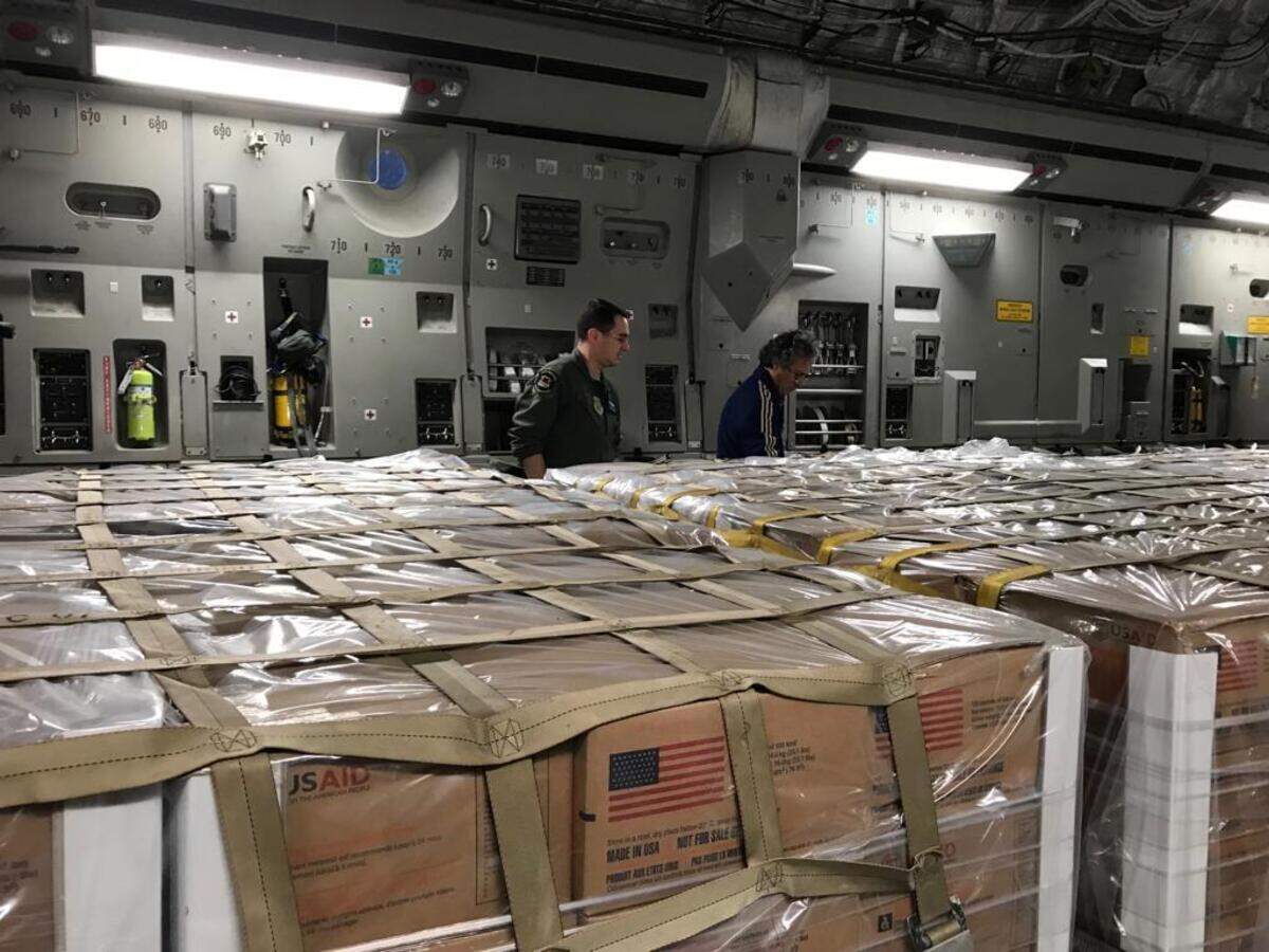 EEUU envía desde Miami más ayuda humanitaria para los venezolanos