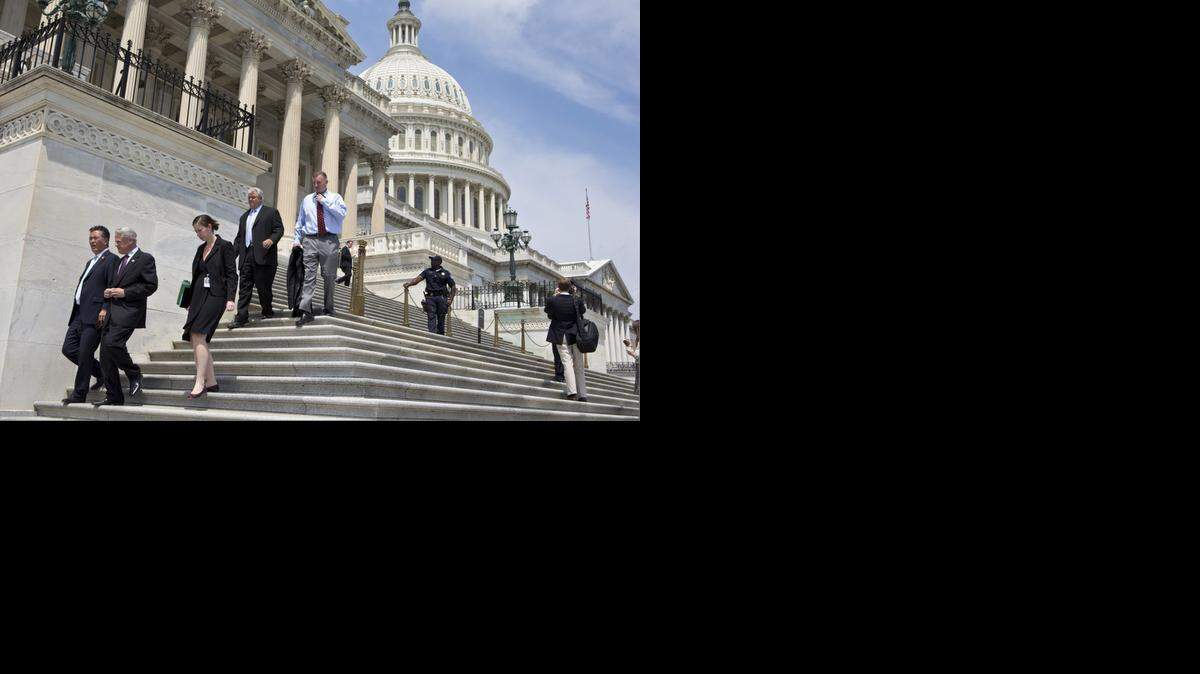 
El Congreso estadounidense dio luz verde esta semana a una ley que, de entrar en vigor, a funcionarios del gobierno venezolano vinculados con episodios de la violencia política que vivió el país suramericano entre febrero y junio pasado.
