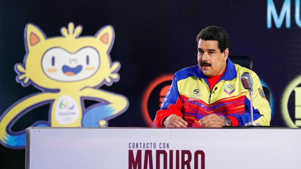 El gobernante de Venezuela, Nicolás Maduro, participa en su programa de televisión “En Contacto con Maduro”.