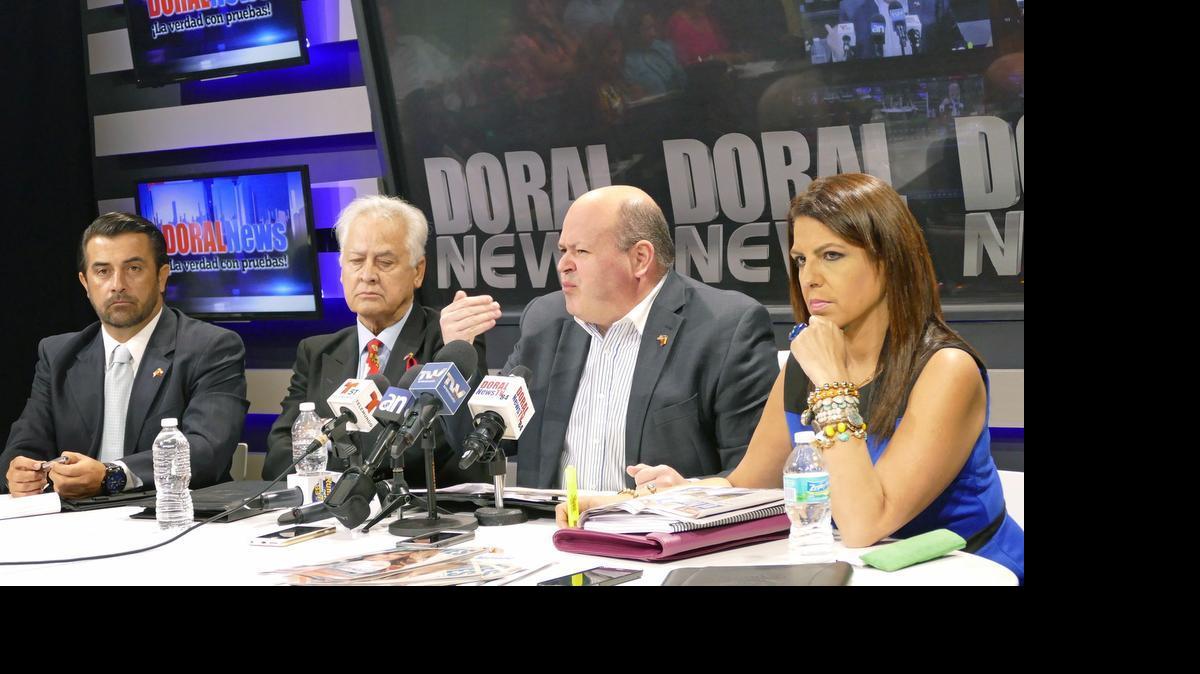 
Juan Carlos Amaro, Pancho Tosta, Giafranco Napolitano y Patricia Poleo durante la conferencia de prensa en Doral News TV este lunes.

