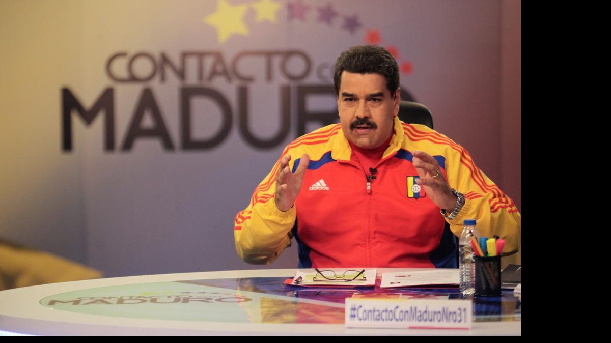 La popularidad del gobernante Nicolás Maduro está en niveles alarmantemente bajos y la del chavismo han caído a mínimos nunca antes vistos, ante la agudización de la escasez en Venezuela, los escándalos de corrupción y las investigaciones de los presuntos nexos de líderes claves con el narcotráfico.