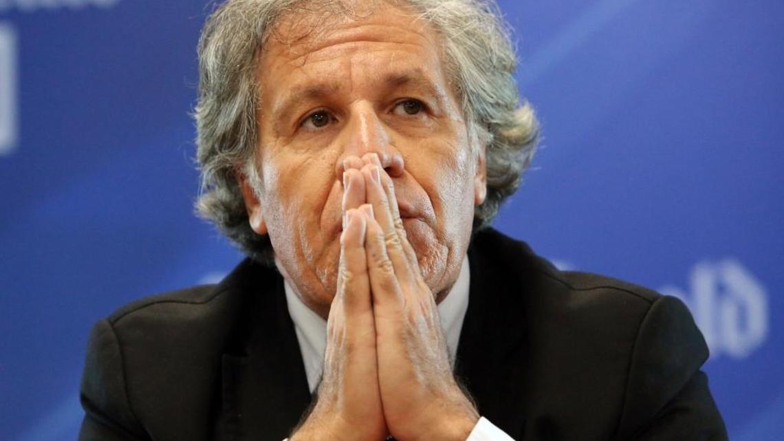 El secretario general de la OEA, Luis Almagro, durante una visita a el Nuevo Herald en abril.