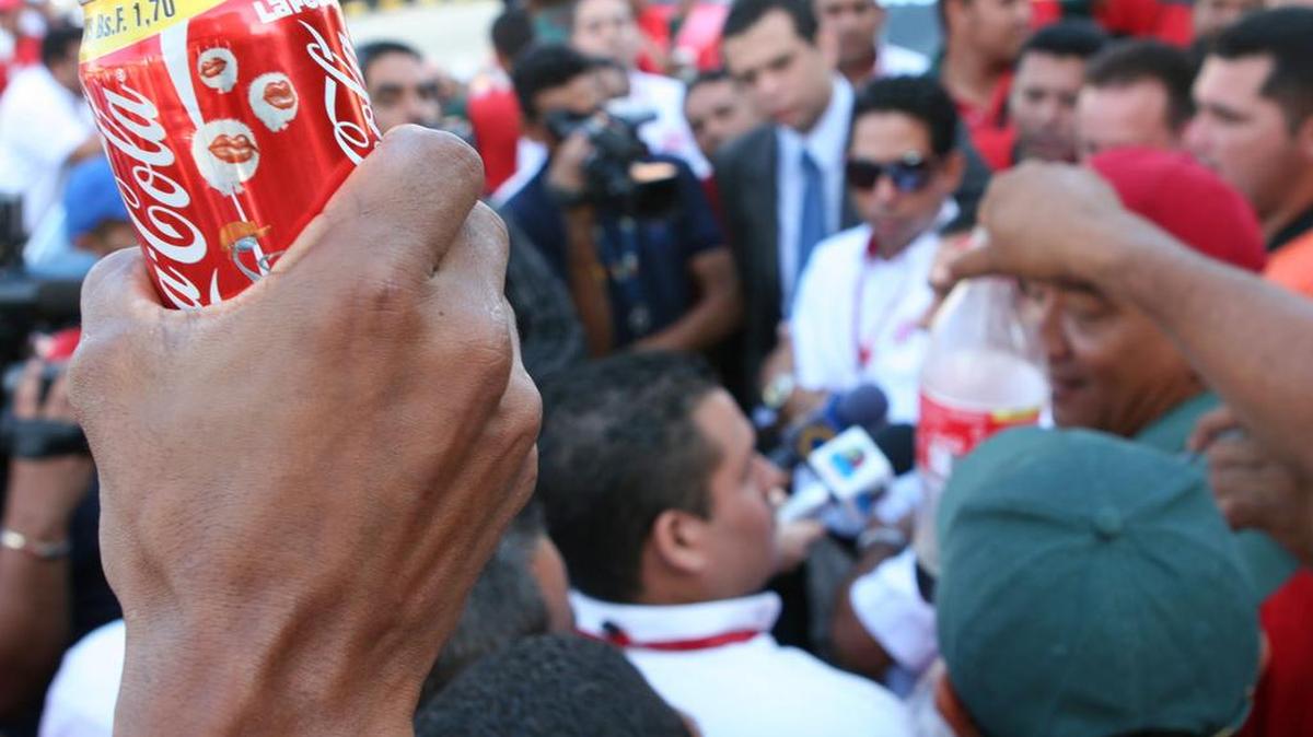 Una protesta de ex concesionarios y ex transportadores de Coca-Cola, en febrero de 2008 en Maracaibo, Venezuela.