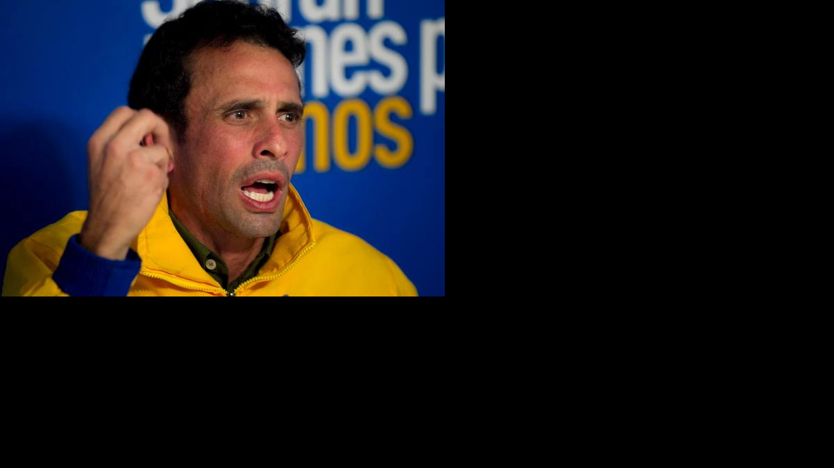 
El líder opositor venezolano y gobernador del estado Miranda Henrique Capriles, durante una rueda de prensa en Caracas (Venezuela).
