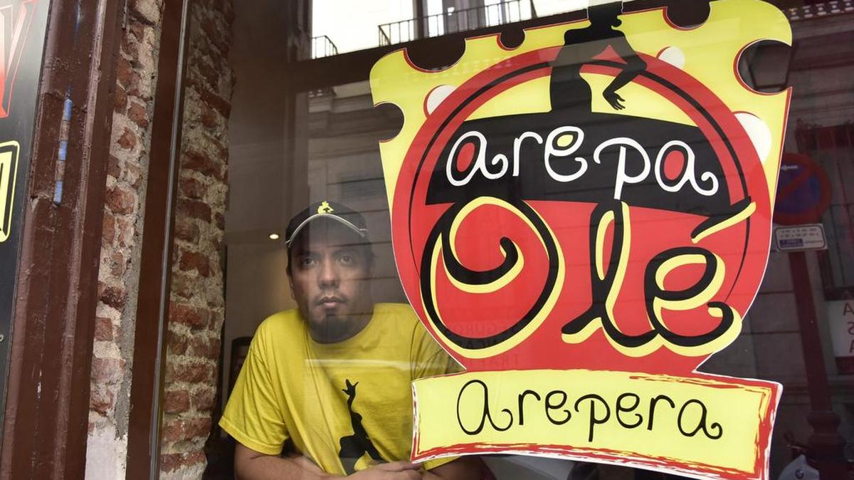 El empresario venezolano Edgar Rodríguez en su restaurante Arepa Ole en Madrid, el 14 de junio de 2017.