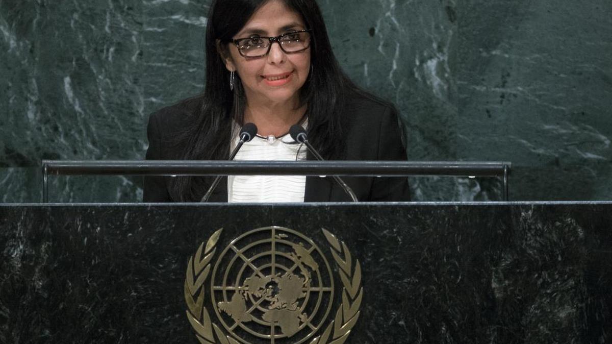 “Venezuela rechaza enérgicamente (las) declaraciones (…) que constituyen una intromisión inaceptable”, aseguró la canciller venezolana, Delcy Rodríguez.