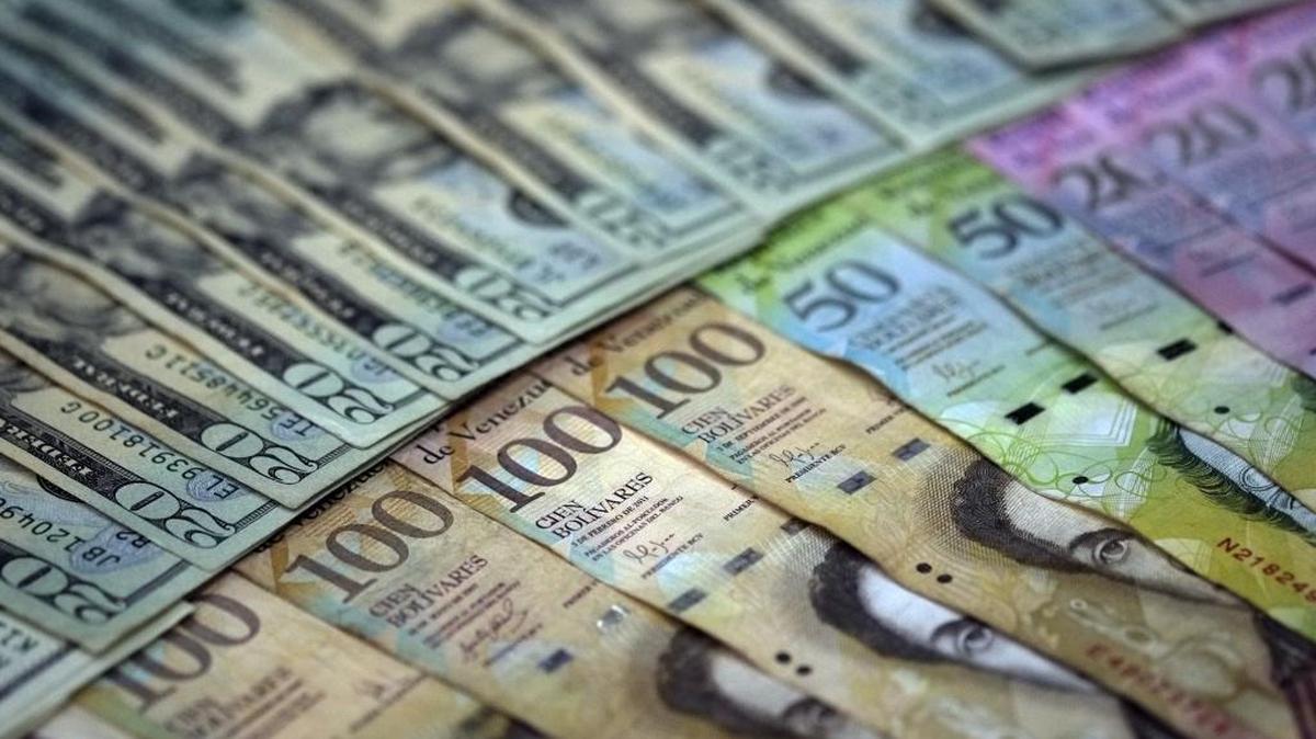 Maduro anunció el pasado 27 de marzo una nueva tasa de cambio para aumentar la oferta de dólares al sector privado.