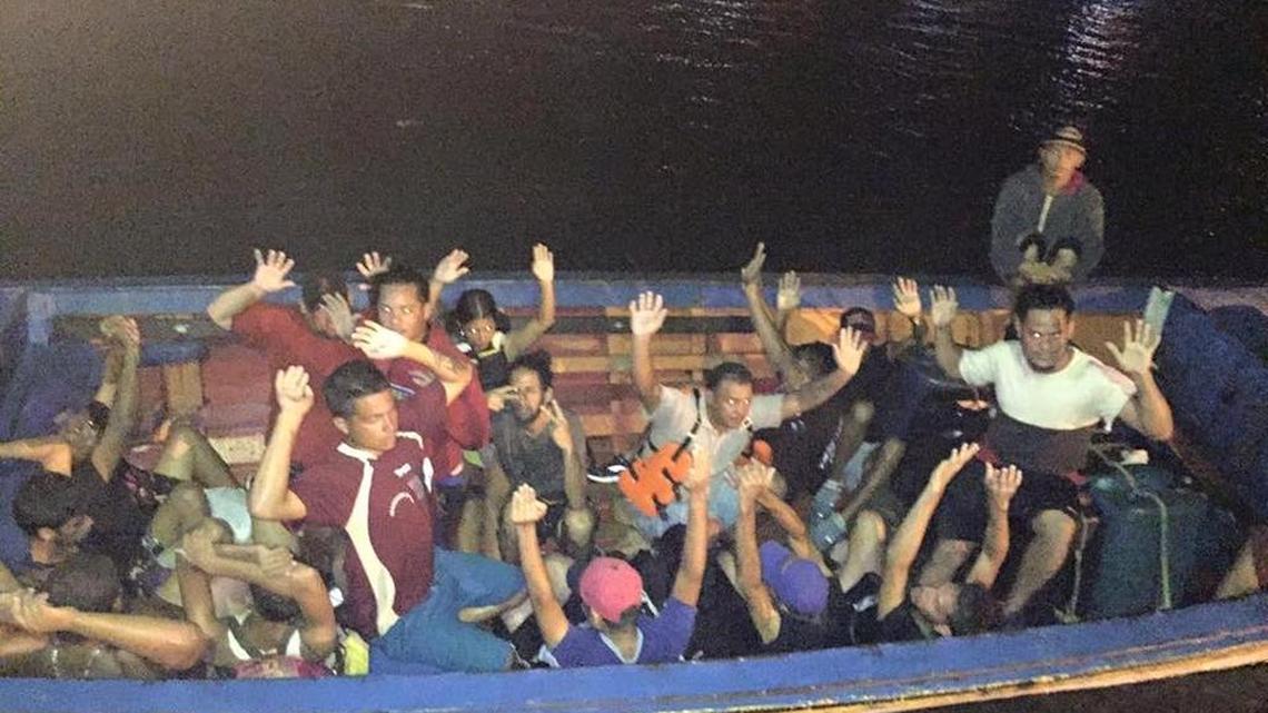 La Guardia Costera de Curazao interceptó el sábado por la madrugada a 20 venezolanos y un colombiano que se dirigían a la isla.