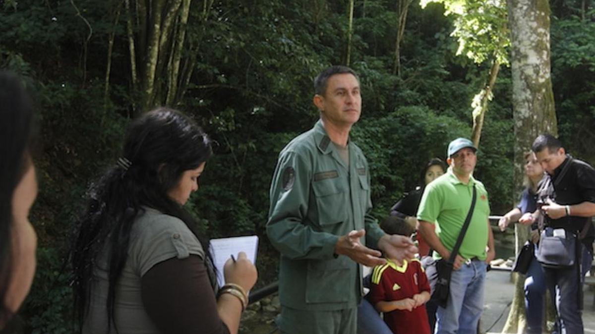 
El coronel José Martín Raga, en el evento con la prensa donde ofreció la entrevista a la revista Newsweek.

