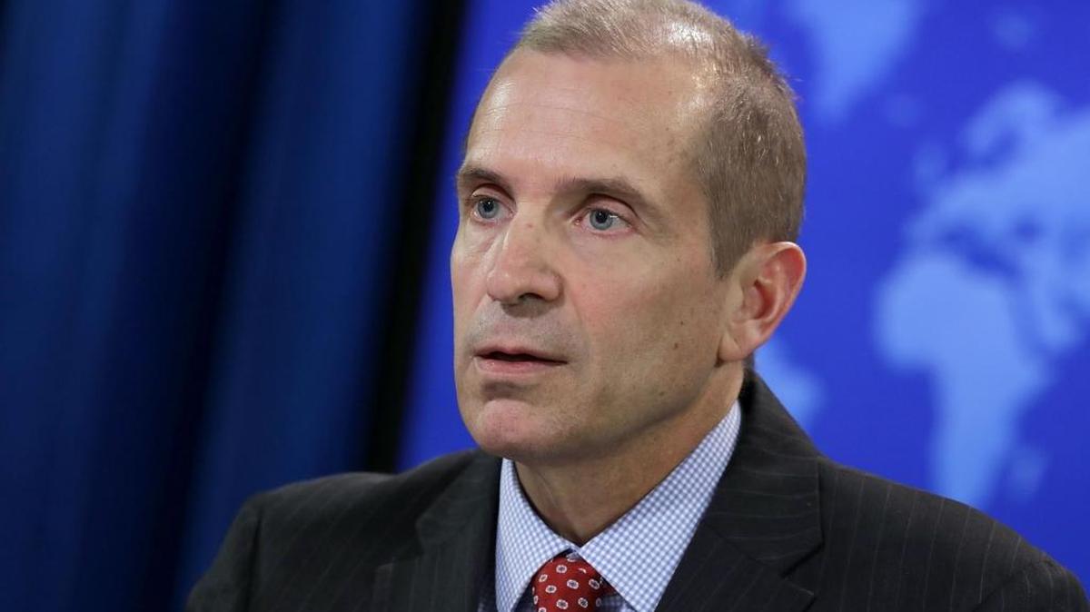 El portavoz del Departamento de Estado, Mark Toner, dijo ‘esta ruptura de las normas democráticas y constitucionales daña en gran medida las instituciones democráticas de Venezuela y niega al pueblo venezolano el derecho de moldear el futuro’.