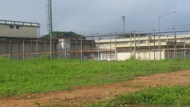 Exterior de la prisión de Tucuyito, a las afueras de la ciudad de Valencia, Venezuela.