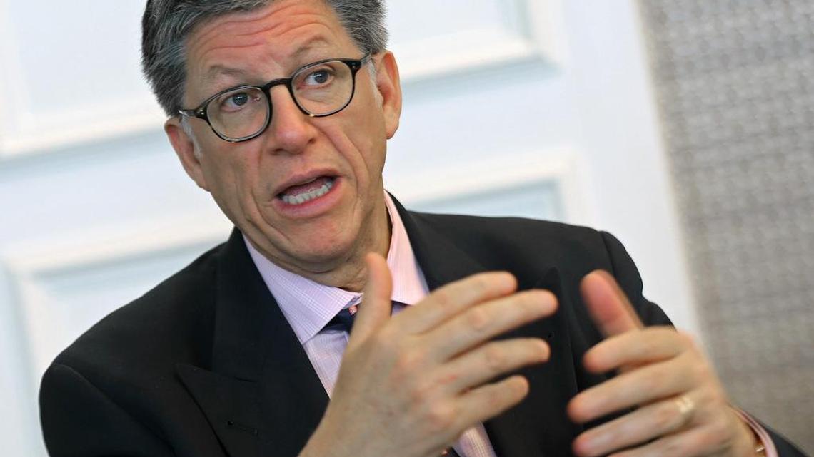 José Miguel Vivanco, de Human Rights Watch, habla en Miami el jueves.