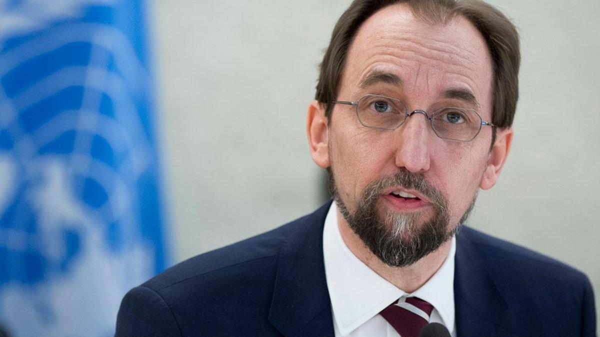 Zeid Ra'ad Al Hussein , Alto Comisionado para los Derechos Humanos de la ONU, dijo que Maduro “fue elegido por la gente”, pero las recientes acciones del gobierno dan “la sensación de que lo que quedaba de vida democrática en Venezuela está siendo aplastado’.