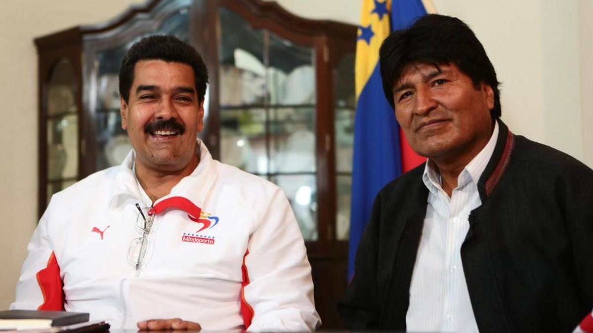 Nicolás Maduro y Evo Morales en una fotografía de archivo del martes 19 de febrero de 2013.