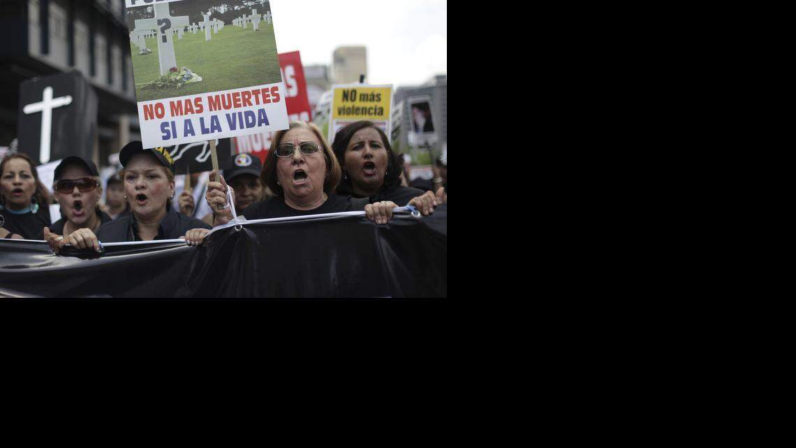 
Una protesta en el 2009, en Caracas, contra la violencia y la criminalidad en Venezuela.
