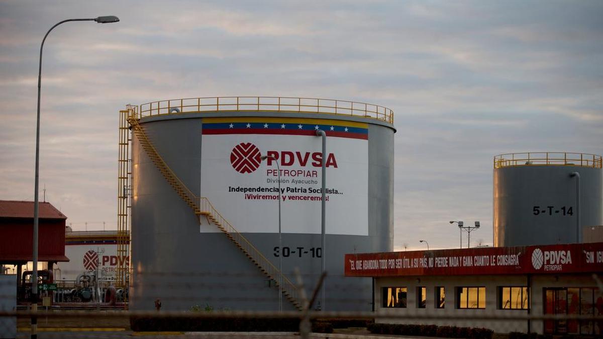 El Gobierno estadounidense sostiene que, entre 2009 y 2014, los dos empresarios venezolanos pagaron mil millones de dólares a directivos de la empresa petrolera venezolana a cambio de contratos.