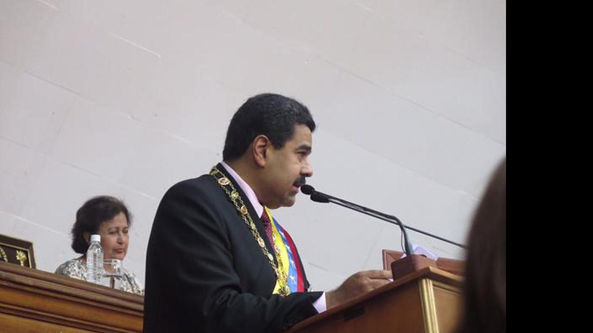 
El presidente de Venezuela, Nicolás Maduro, denunció el lunes en la Asamblea Nacional un plan para crear un conflicto con los países del Caribe a raíz de un diferendo limítrofe con Guyana.
