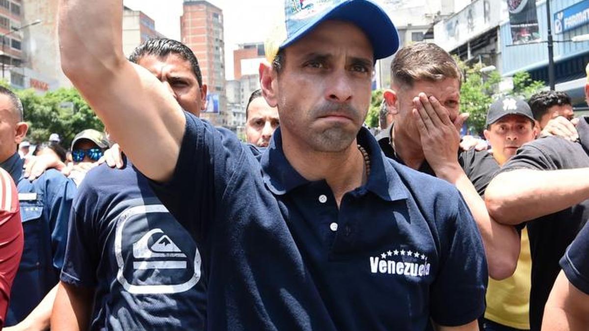 Henrique Capriles durante una manifestación en Caracas, el 8 de abril de 2017.
