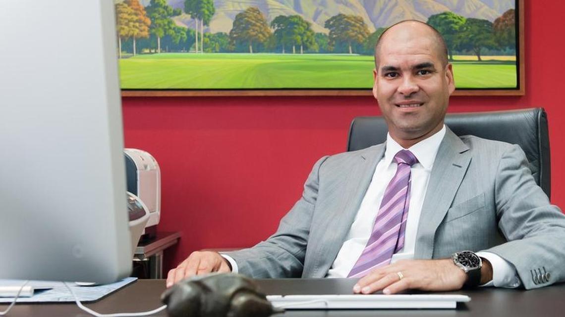 Samark López Bello, empresario venezolano acusado de narcotráfico por EEUU, es miembro del Trump Nacional Doral en Miami, un club de golf exclusivo del presidente Donald Trump. López Bello también está acusado de el testaferro del vicepresidente venezolano Tarek El Aissami.