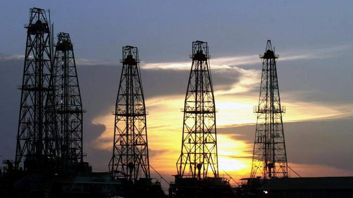 
Imagen de una instalación petrolera cerca de Cabimas, en Venezuela, en esta foto de archivo del 2004.
