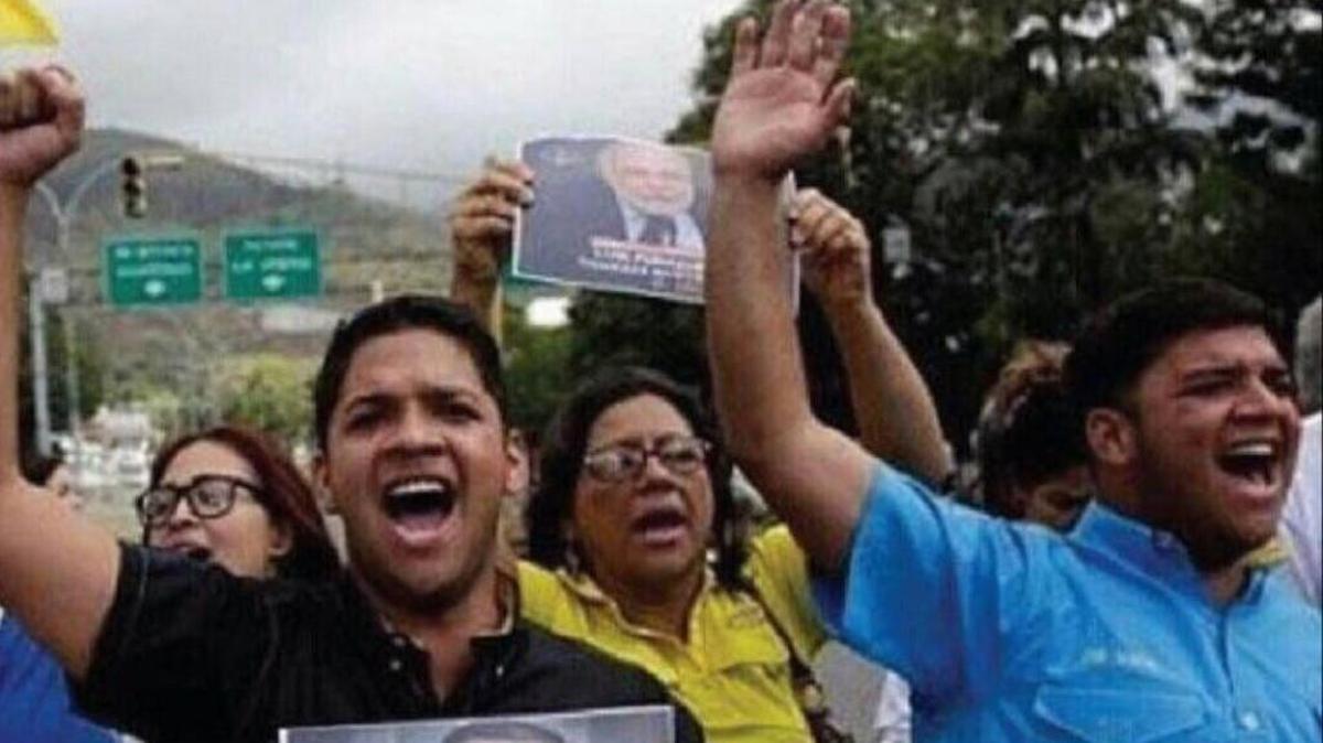 Los hermanos Francisco José y Alejandro Sánchez fueron detenidos el pasado 13 de abril por su supuesta responsabilidad en los destrozos en un edificio del Poder Judicial atacado con bombas molotov por encapuchados tras una protesta de la oposición.