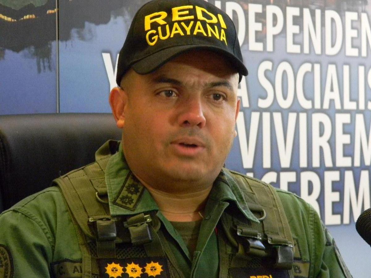 Major general Clíver Alcalá Cordones.