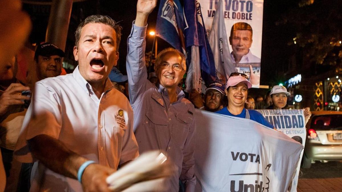 Gerardo Blyde, coordinador nacional del comando de campaña de la MUD y alcalde del municipio capitalino Baruta, en foto de archivo con Antonio Ledezma.