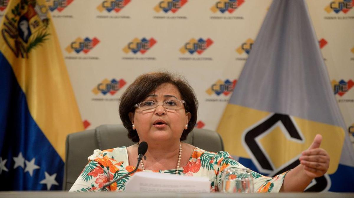 
La presidenta del Consejo Nacional Electoral (CNE) de Venezuela, Tibisay Lucena, al anunciar la fecha de las próximas elecciones parlamentarias.
