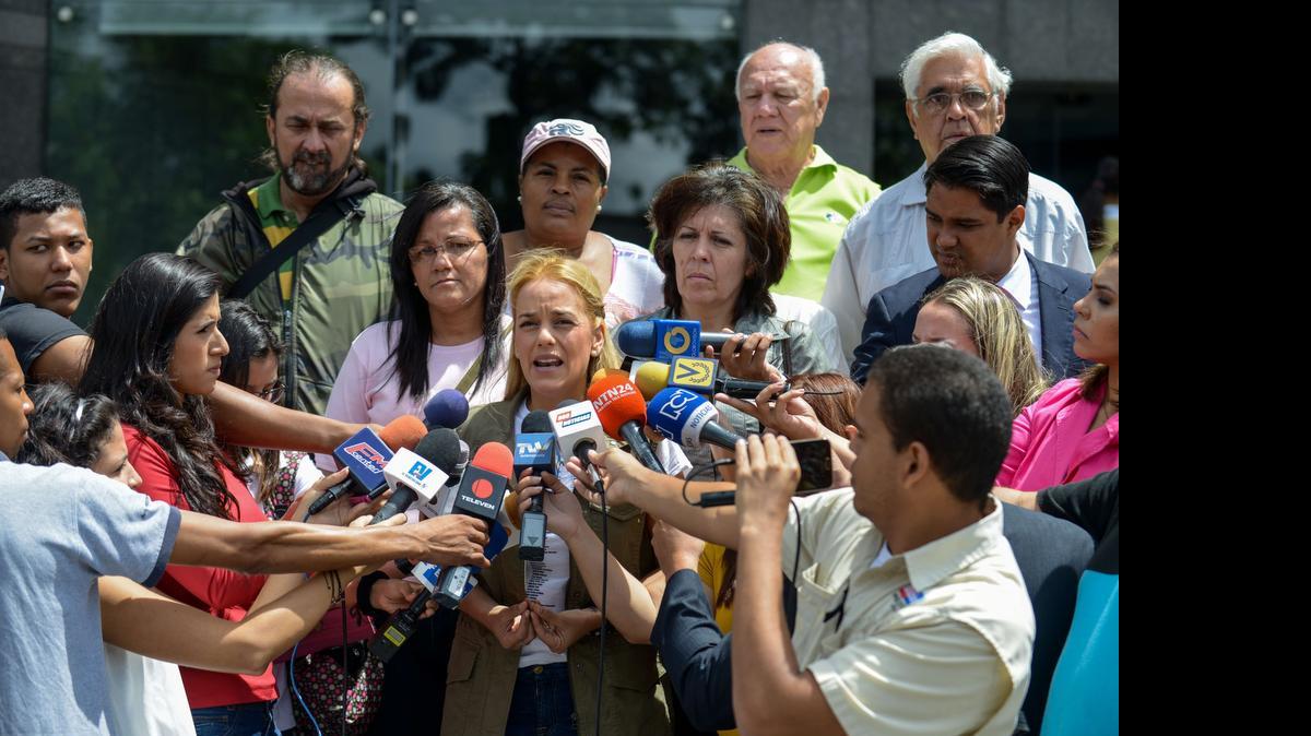 
Lilian Tintori habla con la prensa en Caracas, el 7 de julio.
