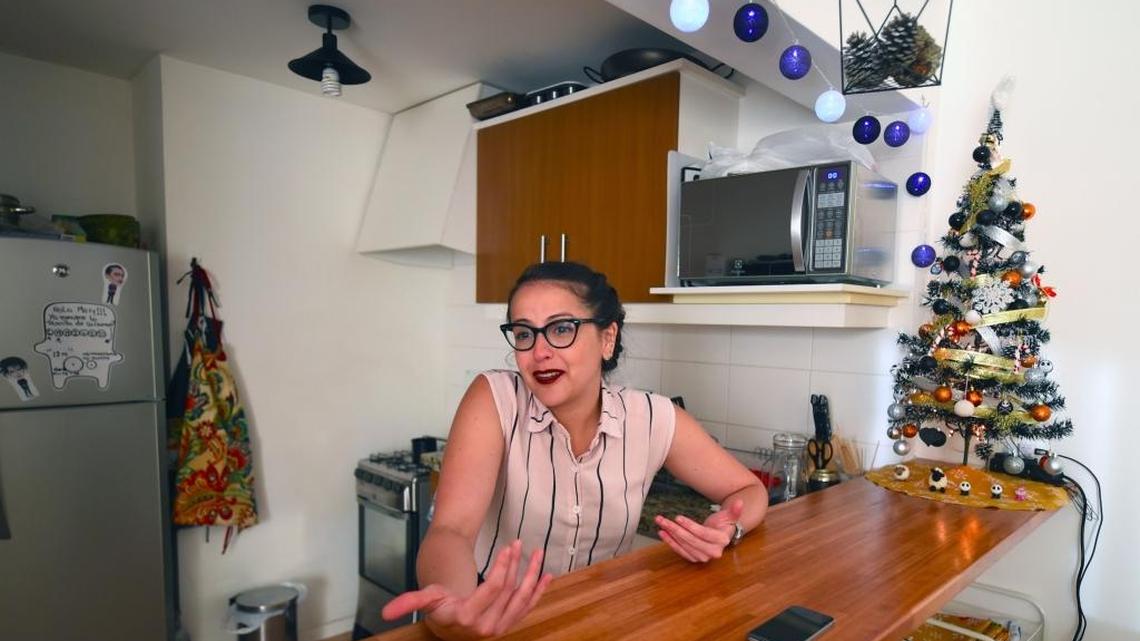 María Gracia Sosa de Venezuela, ganadora del concurso de cocina MasterChef Uruguay, durante una entrevista en su casa en Montevideo.