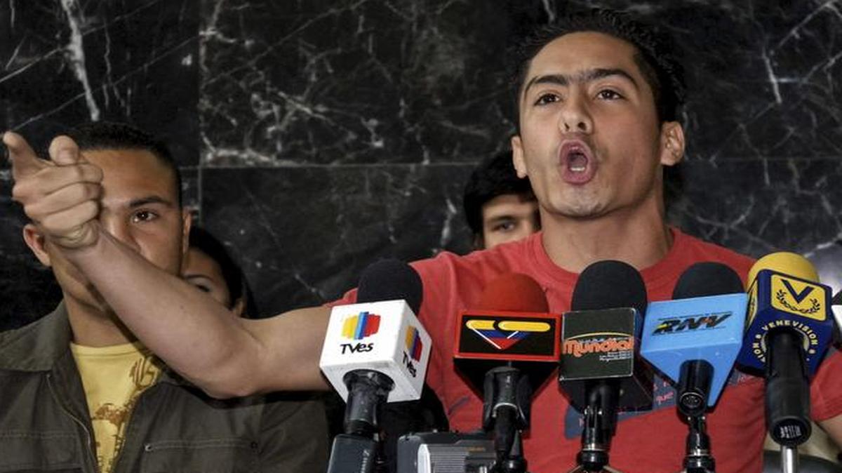 
Fotografía de archivo de marzo del 2008 que muestra al diputado Robert Serra, del Partido Socialista Unido de Venezuela (PSUV).
