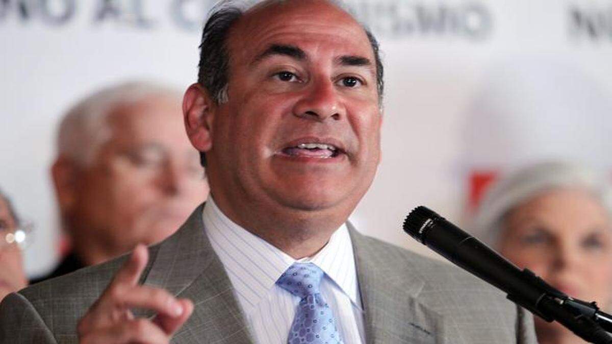 
El ex subsecretario de Estado, Roger Noriega, en una foto de archivo de mayo del 2011. Noriega afirmó que el paquete de sanciones contra funcionarios venezolanos aprobado por el Senado podría obligar a la Casa Blanca a endurecer su postura ante el régimen de Nicolás Maduro,
