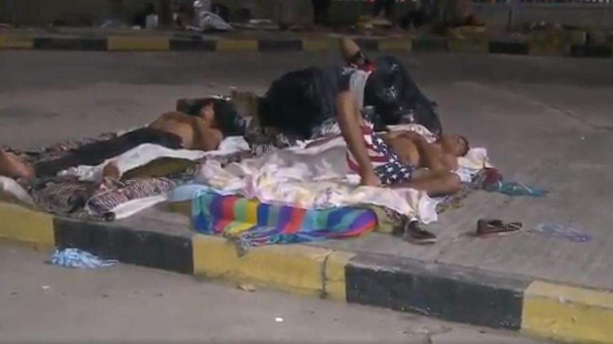 Un grupo de 400 venezolanos vivieron durante más de tres meses en el estacionamiento de la terminal de transportes de Barranquilla. Esta semana se ordenó su desalojo.