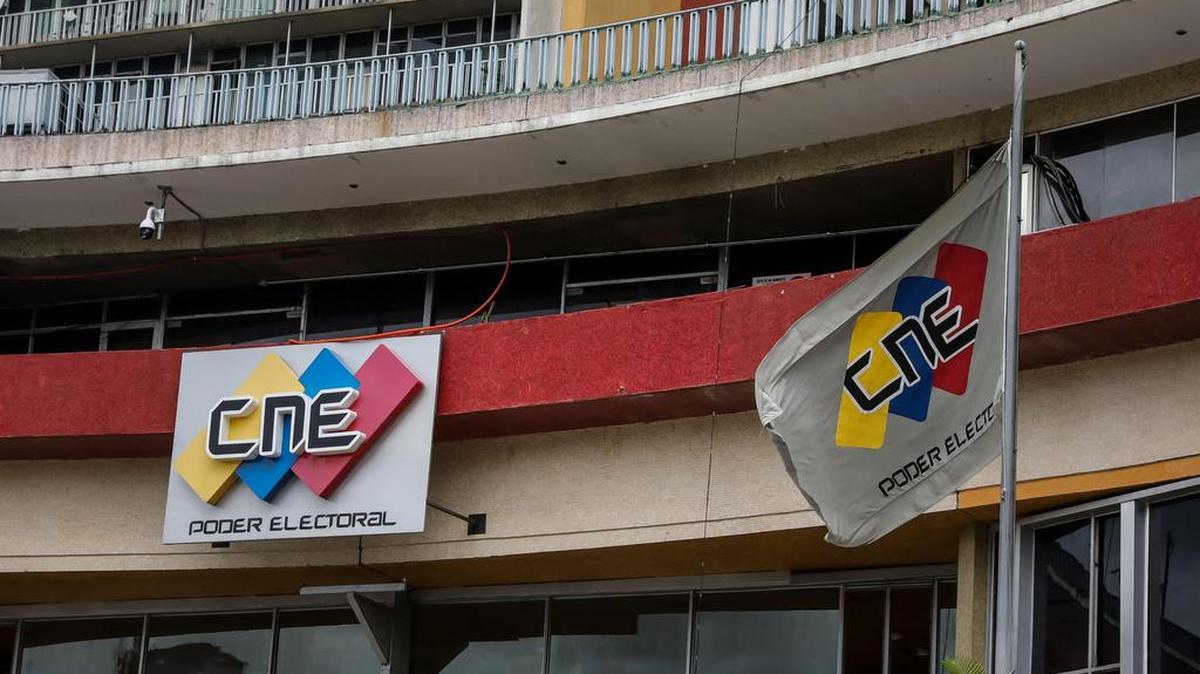 Vista externa de la sede del Consejo Nacional Electoral (CNE) el miércoles 2 de agosto de 2017, en Caracas (Venezuela).