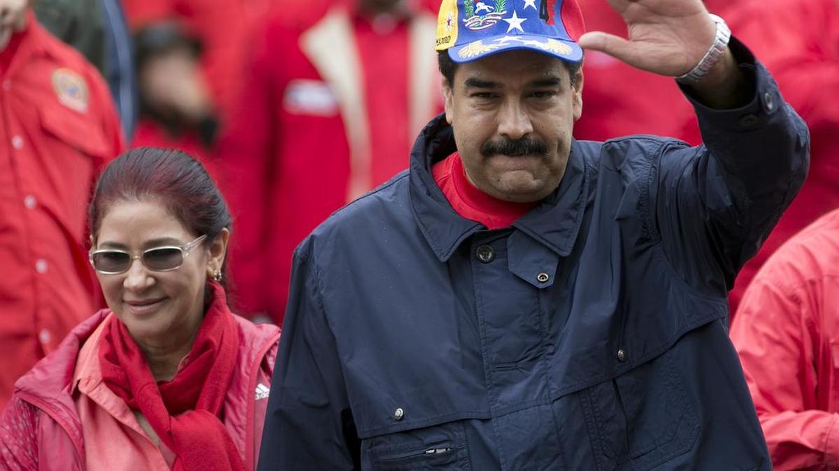 El gobernante Nicolás Maduro justificó el decreto alegando que se busca “garantizar la continuidad en la ejecución de las medidas económicas de emergencia.
